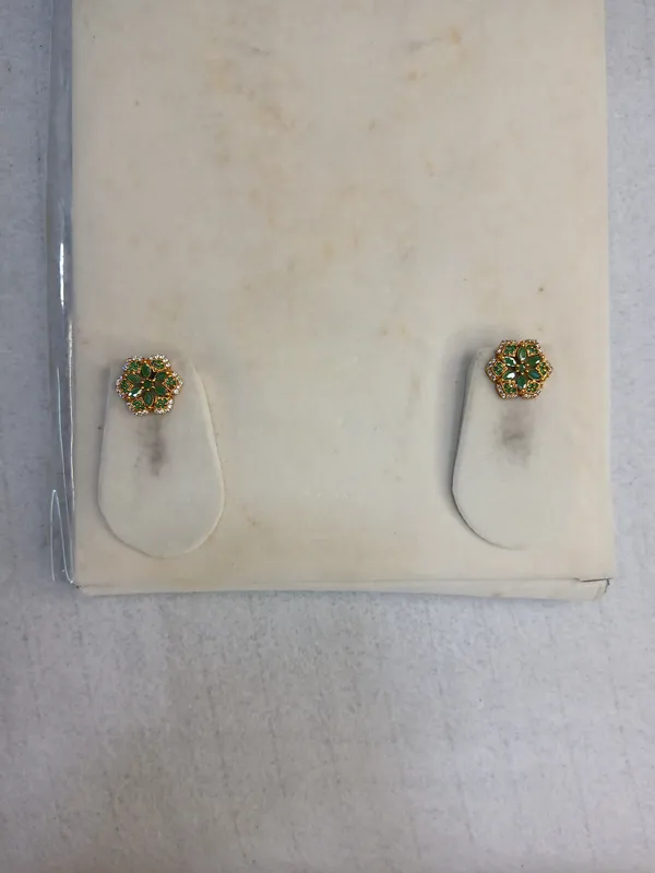 Blooming_Emerald_Floral_Studs