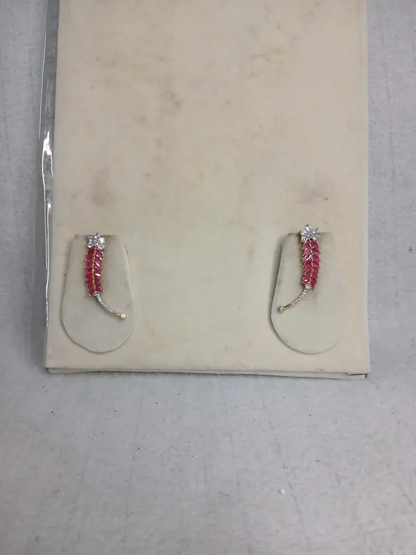 Elegant_Floral_Statement_Ear_Cuffs