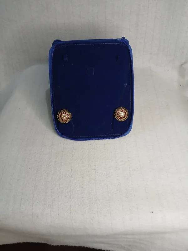 Regal_Multi-Stone_Round_Studs