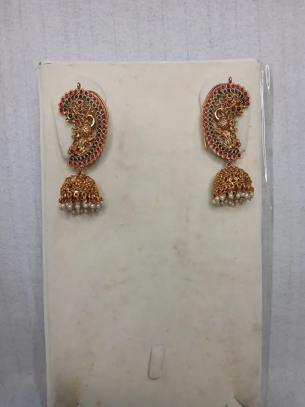 Heritage_Multi-Stone_Jhumka_Ear_Cuffs