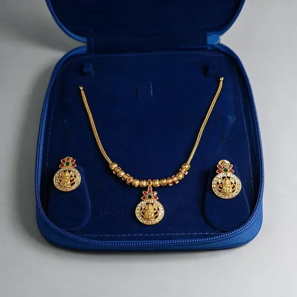 Traditional_Lakshmi_Heritage_Choker_Set