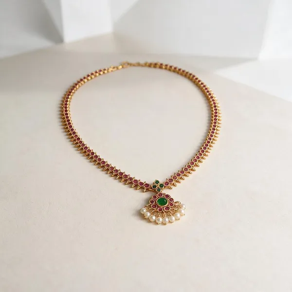 Classic_Ruby-Emerald_Bead_Chain_Set