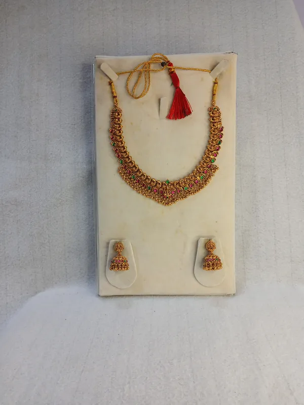 Regal_Heritage_Gold-Tone_Golden_Beeds_Choker_Set