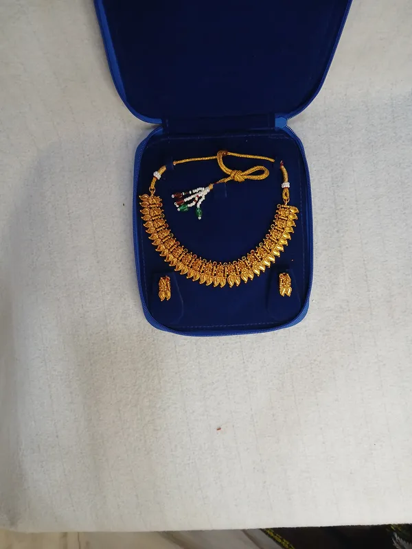 Royal_Heritage_Temple_Leaf_Choker_Set