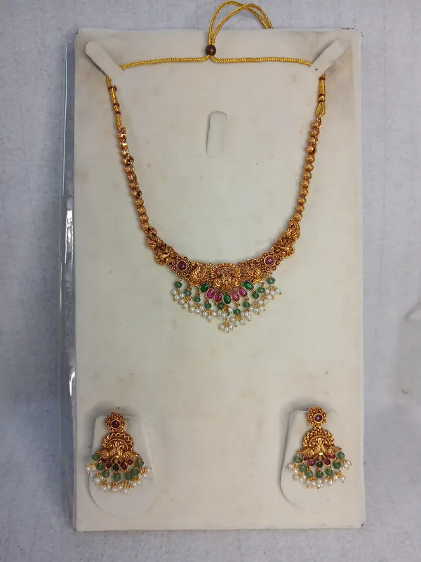 Royal_Traditional_Bead-Drop_Jewellery_Set