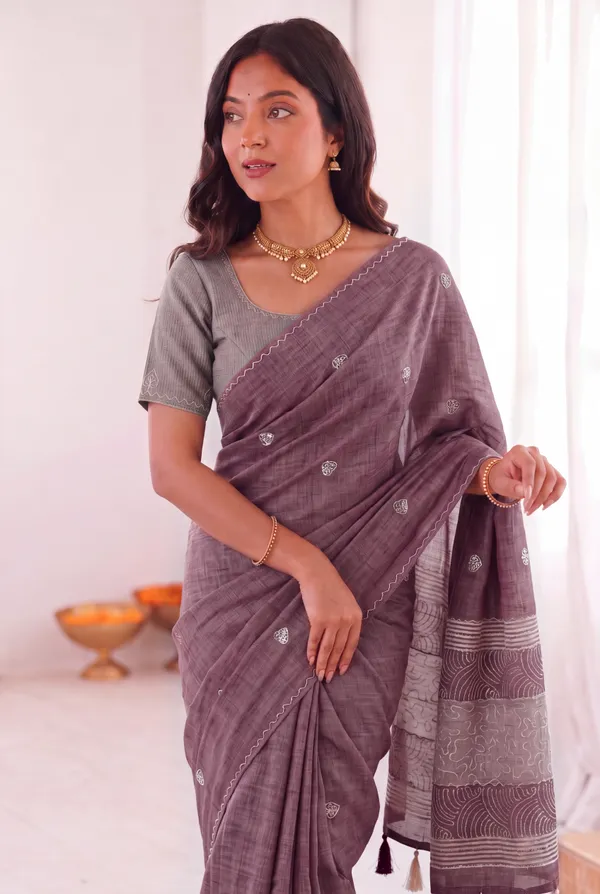 Wine_Handloom_Printed_Saree_For_Women