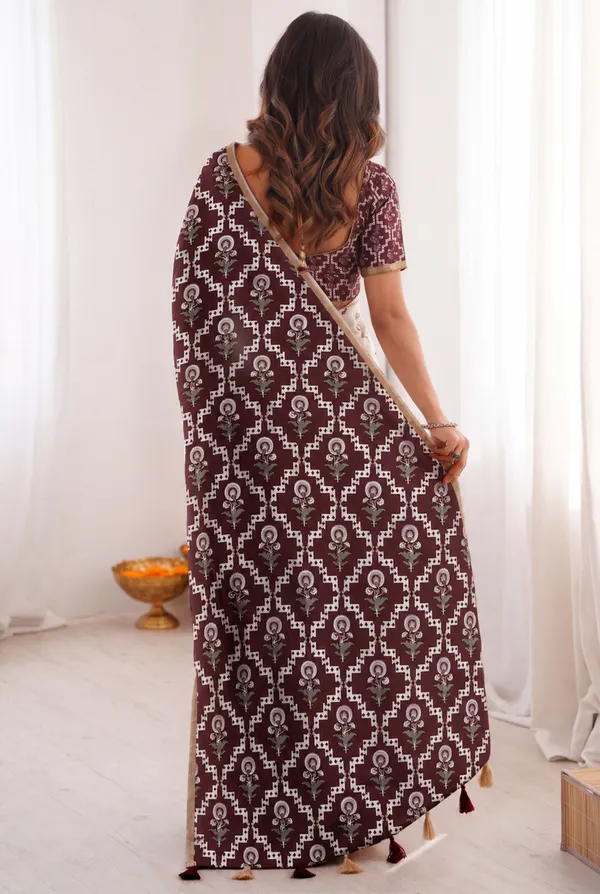 Cream_Maroon_Mul_Cotton_Printed_Saree_For_Women
