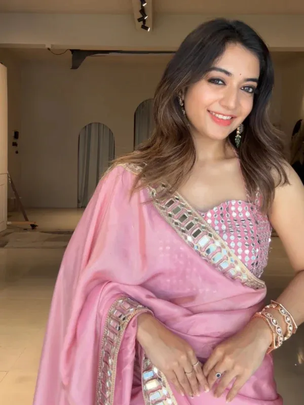 Pink_Space_Silk_Embellished_Saree_For_Women