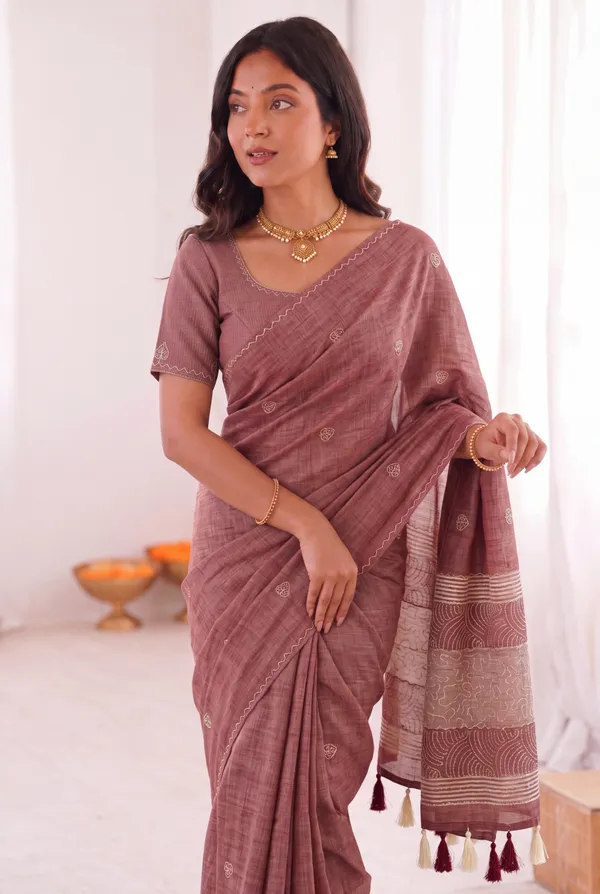Maroon_Handloom_Fabric_Printed_Saree_For_Women