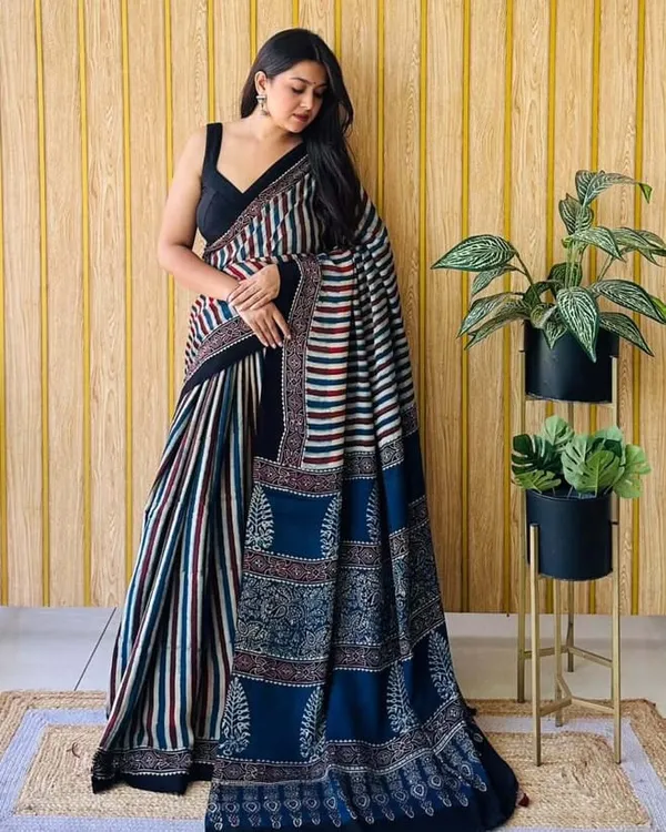 Multicolor_Muslin_Printed_Striped_Saree_For_Women