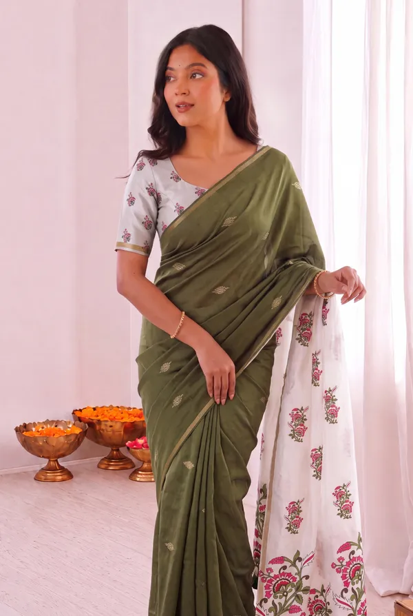 Olive_Green_Cotton_Silk_Floral_Print_Saree_For_Women