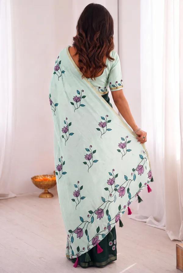 Green_Mul_Cotton_Silk_Floral_Print_Saree_For_Women