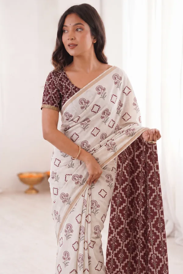 Cream_Maroon_Mul_Cotton_Printed_Saree_For_Women