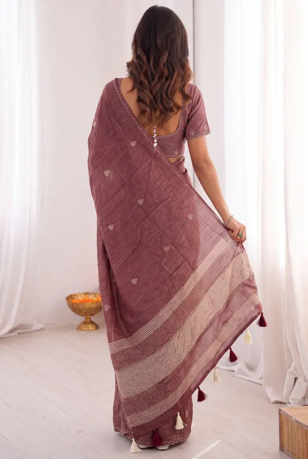 Maroon_Handloom_Fabric_Printed_Saree_For_Women