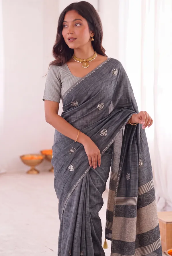 Navy_Blue_Handloom_Saree_For_Women