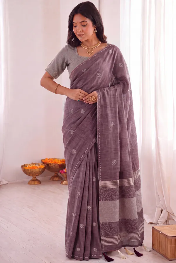 Wine_Handloom_Printed_Saree_For_Women