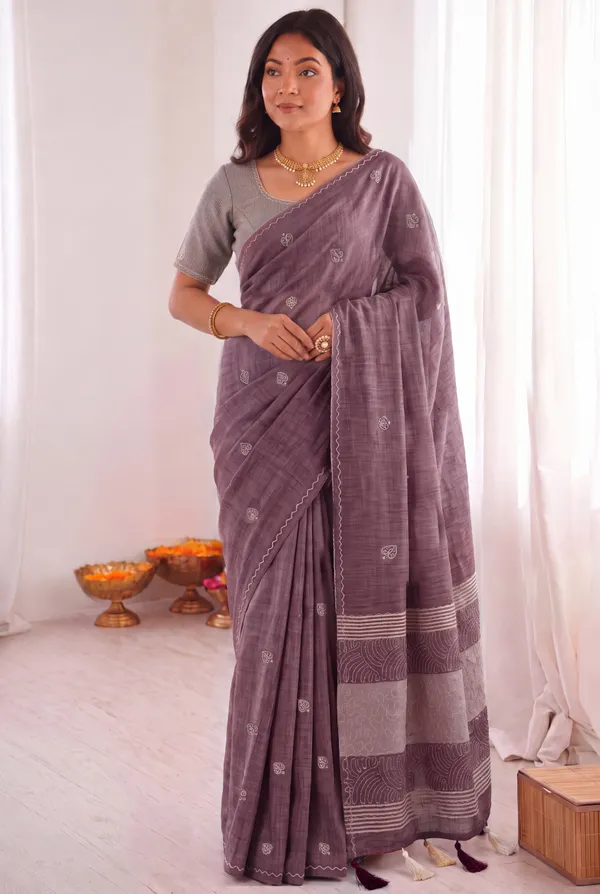 Wine_Handloom_Printed_Saree_For_Women