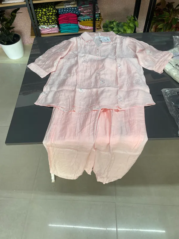 Pink_Ethnic_Kurta_Set_for_Women