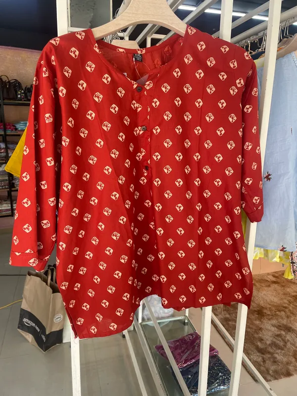 Red_Printed_Straight_Kurta_for_Women