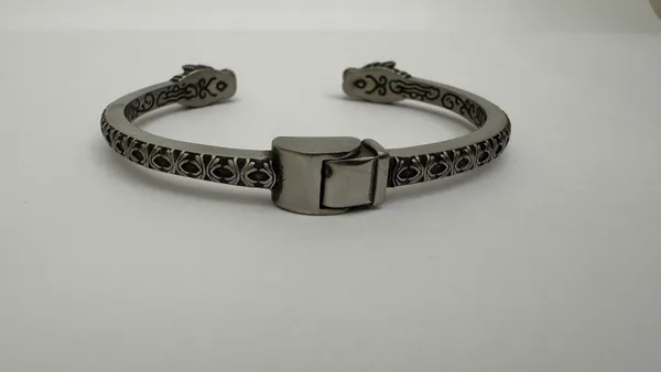 Silver-Tone_Oxidized_Engraved_Cuff_Bracelet_for_Men