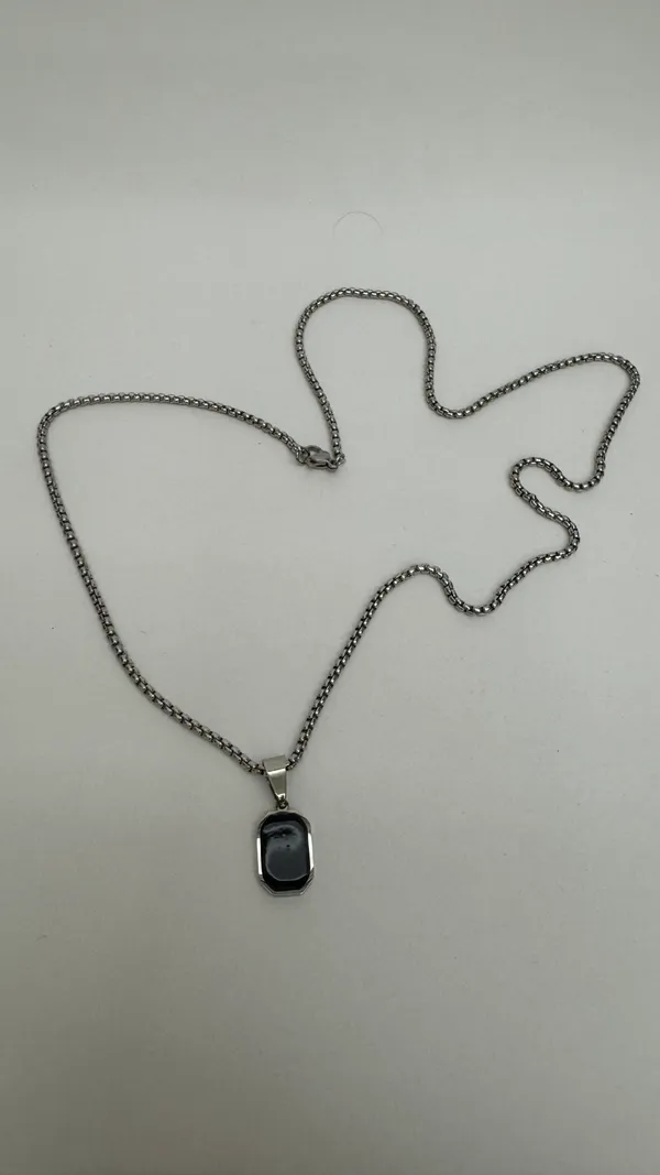 Silver-Tone_Metal_Pendant_Necklace_for_Men