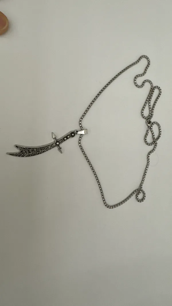 Silver-Tone_Metal_Sword_Pendant_Necklace
