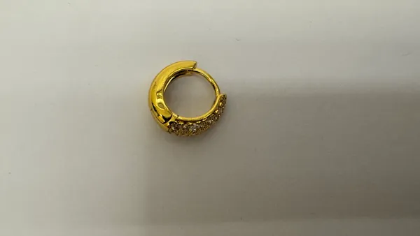 Gold_Tone_Stone_Studded_Hoop_Earring_for_Women