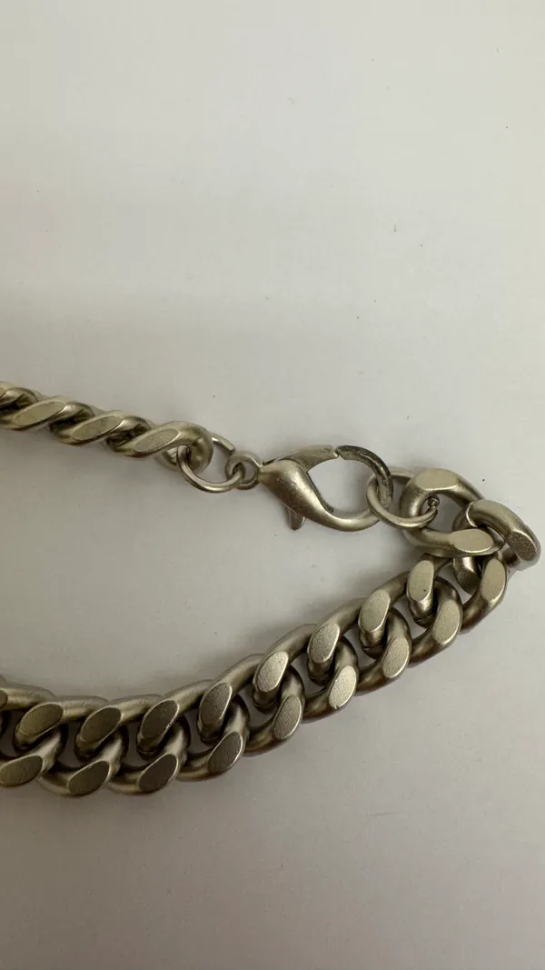 Silver_Tone_Curb_Chain_Bracelet