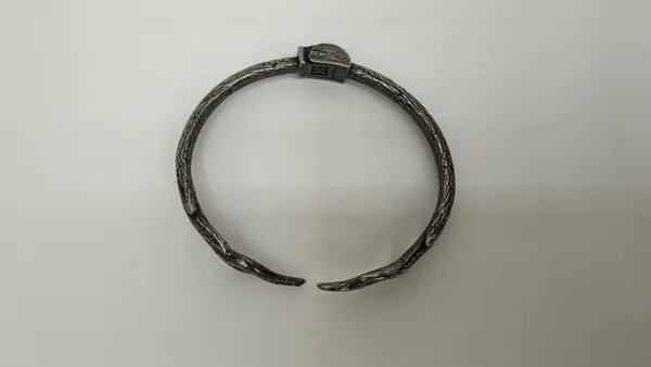Black_Textured_Antler_Cuff_Bracelet_for_Men