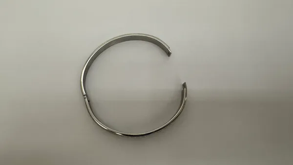 Silver_Tone_Greek_Key_Bangle_Bracelet_for_Women