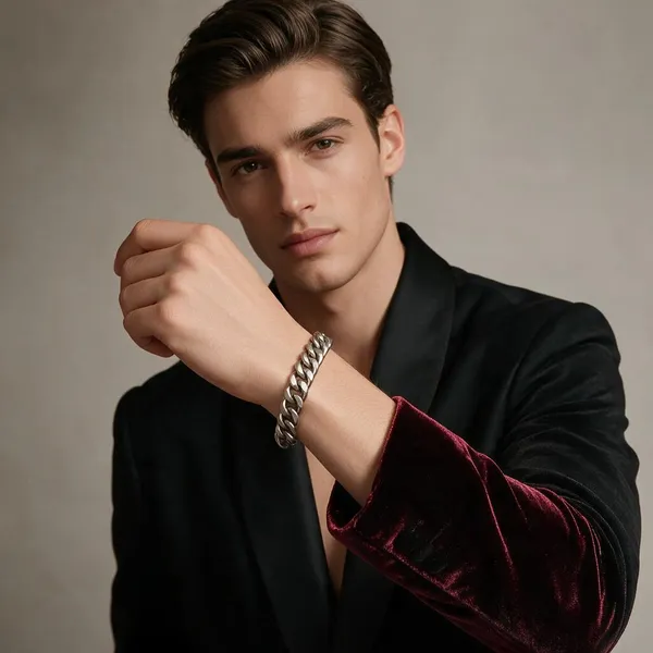 Silver_Tone_Curb_Chain_Bracelet_For_Men