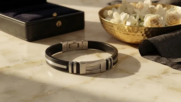 Black_Leather_Chain_Style_Bracelet_For_Men
