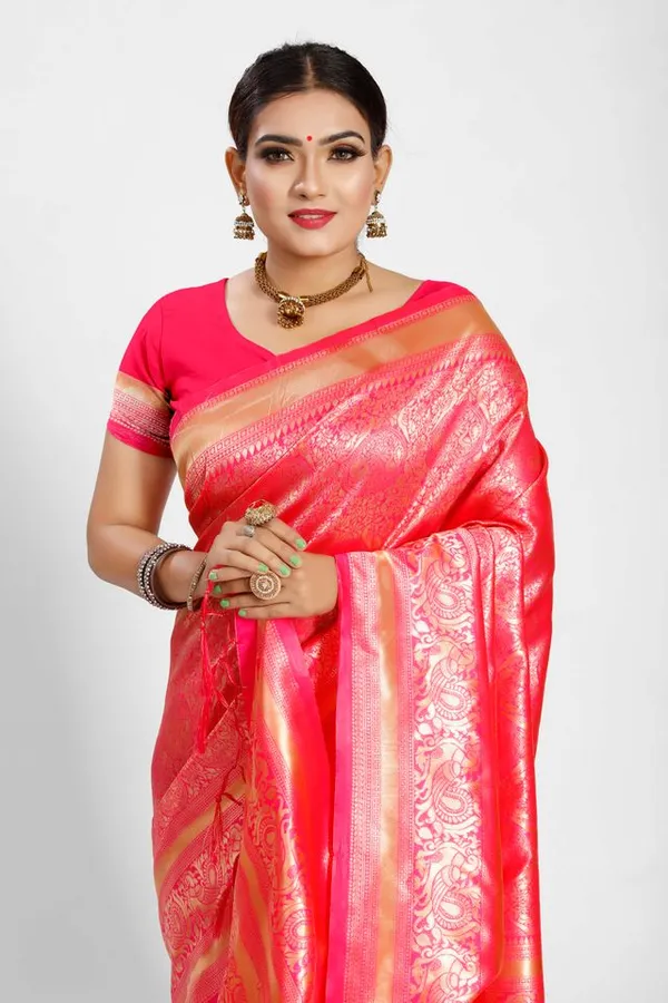 Elegant_Designer_Tanchoi_Silk_Saree_Default_Title