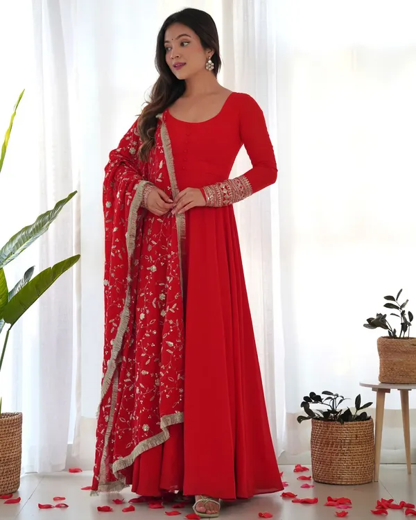 Red_Elegant_Festive_Designer_Readymade_Suit