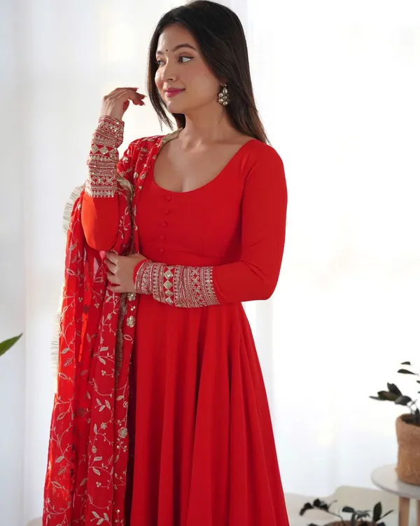 Red_Elegant_Festive_Designer_Readymade_Suit