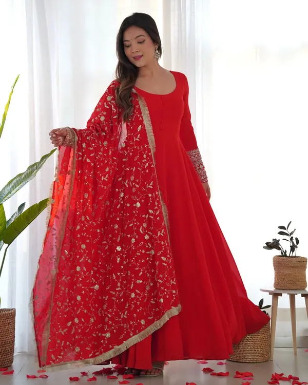 Red_Elegant_Festive_Designer_Readymade_Suit