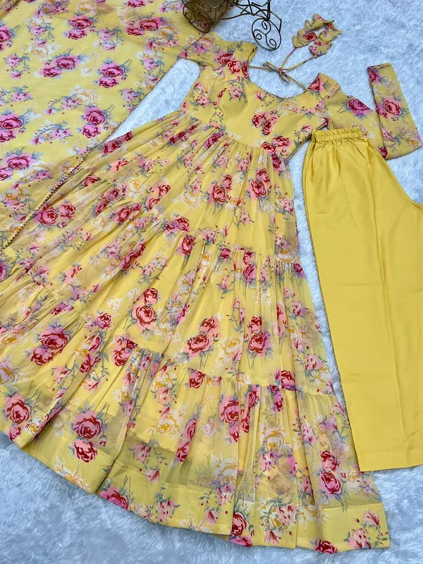 Yellow_Party_Wear_Designer_Heavy_Fox_Georgette_Readymade_Suit
