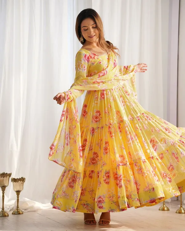 Yellow_Party_Wear_Designer_Heavy_Fox_Georgette_Readymade_Suit