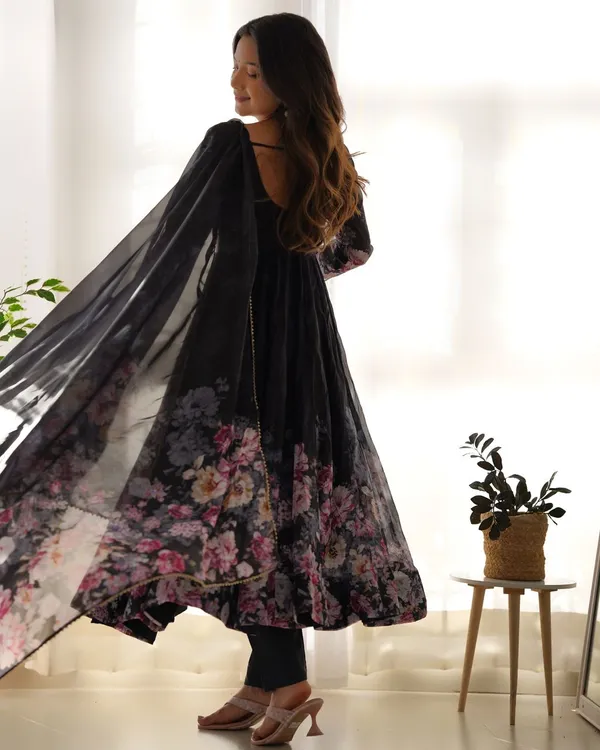 Black_Function_Wear_Designer_Organza_Anarkali_Suit