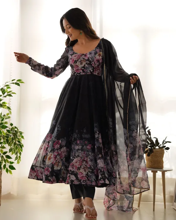 Black_Function_Wear_Designer_Organza_Anarkali_Suit