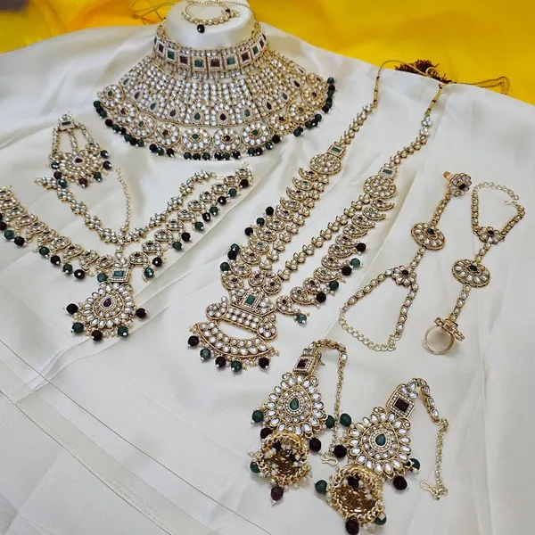 Luxury_Heavy_Bridal_Jewellery_Set_In_Green_Marron_Color_Default_Title