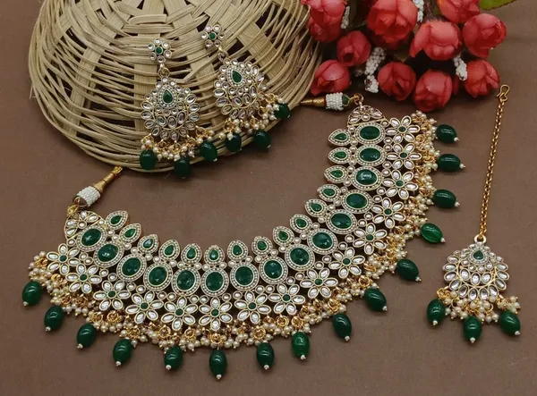 Bridal_White_Heavy_Necklace_Set_With_Premium_Detailing_Default_Title
