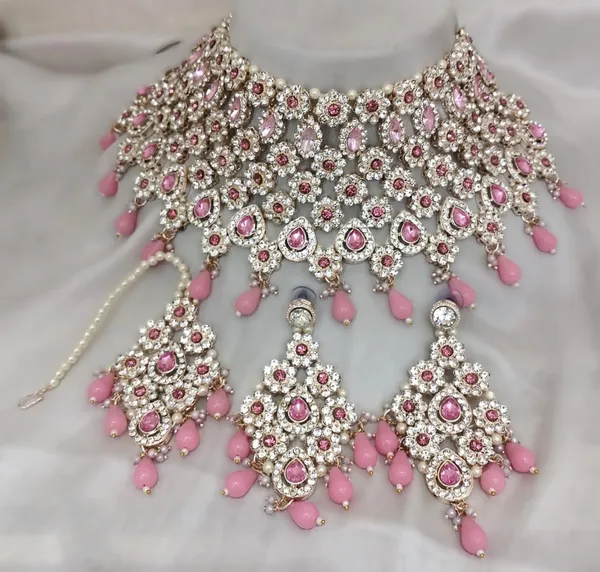 Stylish_Baby_Baby_Pink_Necklace_Set_Metal_Imitation_Jewelry