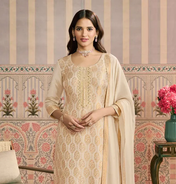 White_Viscose_Embroidered_Semi_Stitched_Salwar_Suit_With_Dupatta_Default_Title