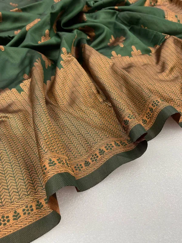 Green_Party_Wear_Designer_Banarasi_Soft_Silk_Saree_Default_Title