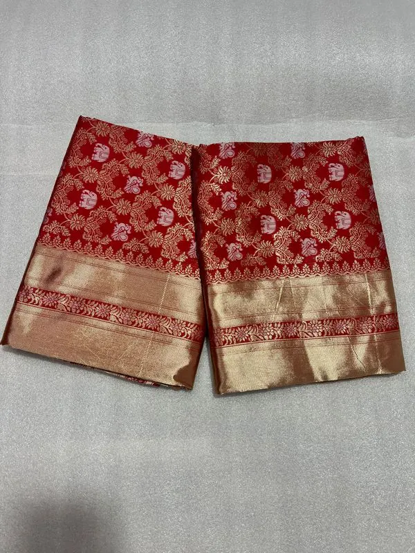 Red_Classic_Wear_Designer_Banarasi_Soft_Silk_Saree_Default_Title