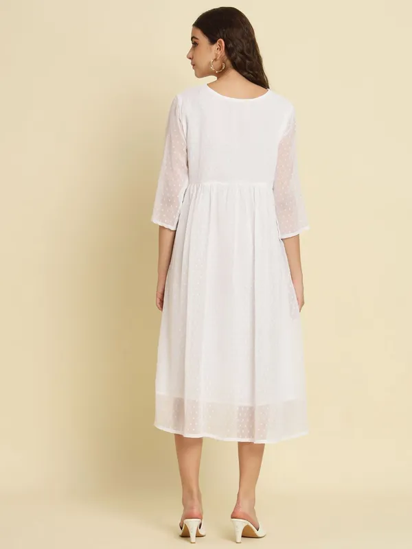 White_Stylish_Designer_Chiffon_Readymade_Kurti