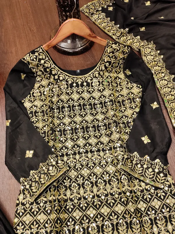 Black_Classic_Elegant_Evening_Wear_Chinon_With_Sequin_Detailing_Salwar_Suit