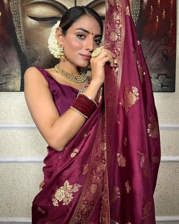 Wine_Maroon_Traditional_Designer_Banarasi_Silk_Saree_Default_Title