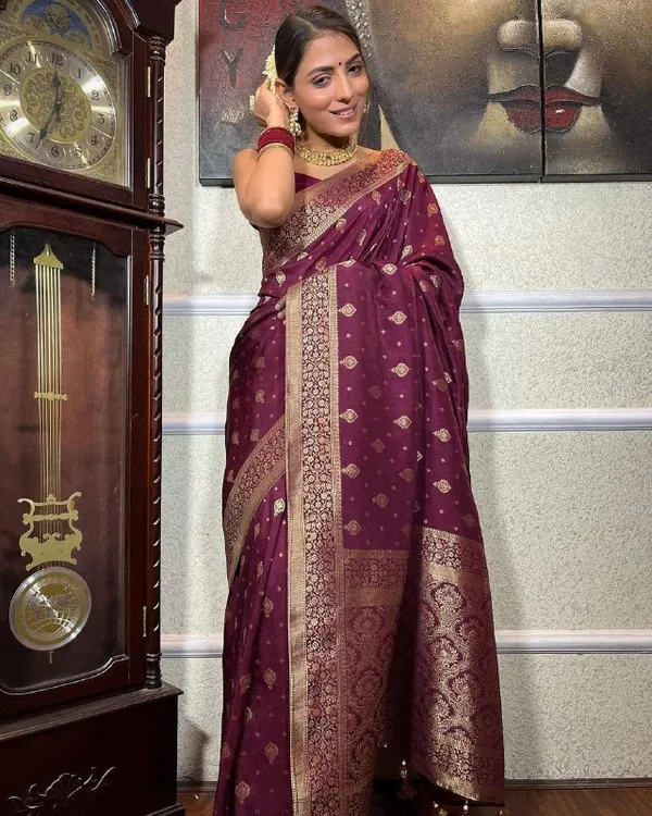 Wine_Party_Wear_Designer_Banarasi_Silk_Saree_Default_Title